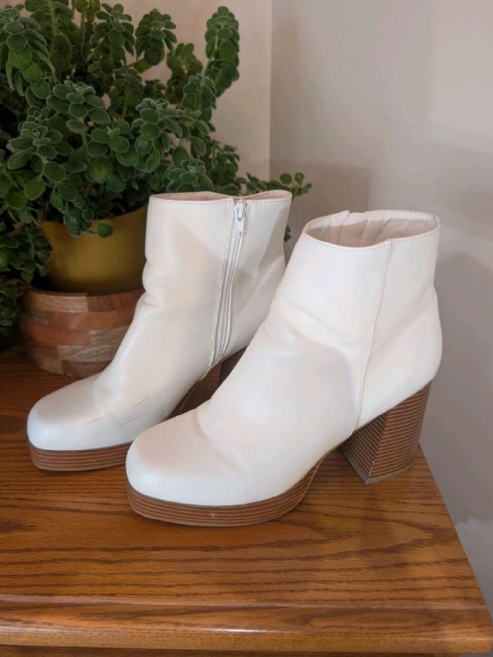Heeled White Sugar Boots